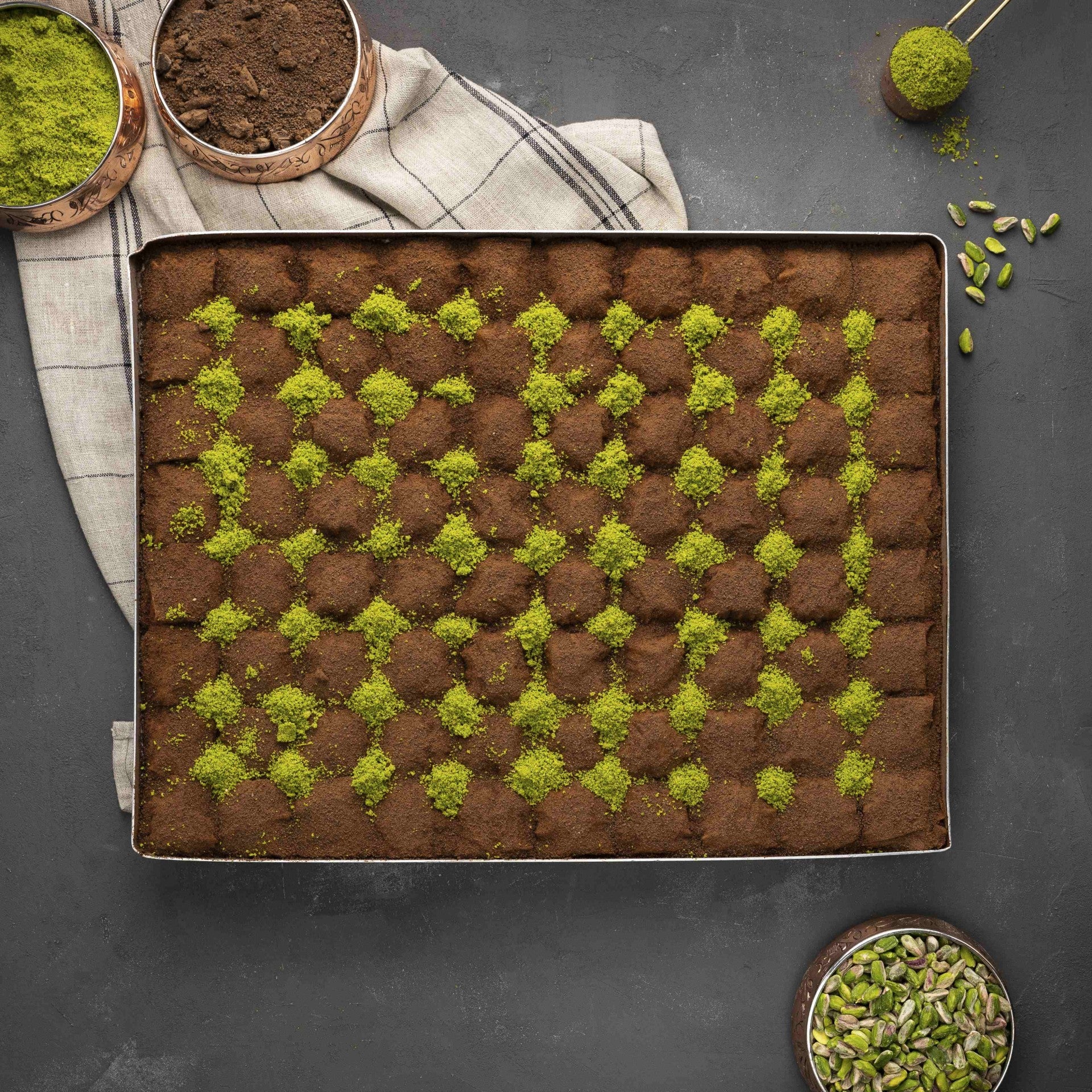Fıstıklı Soğuk Baklava (Sütlü/Bitter)